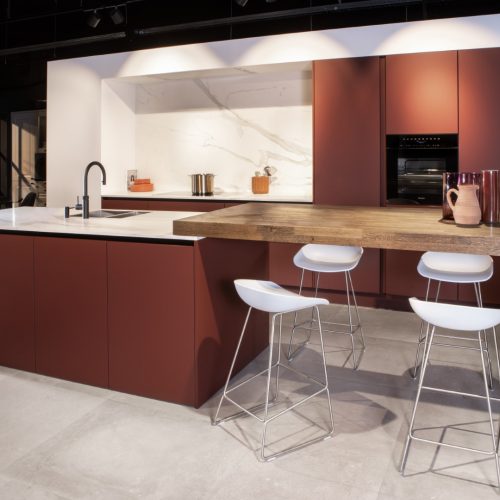 20230306 Tulp Keukens - Kooi 04 - Indian Red -Geen styling (Groot)